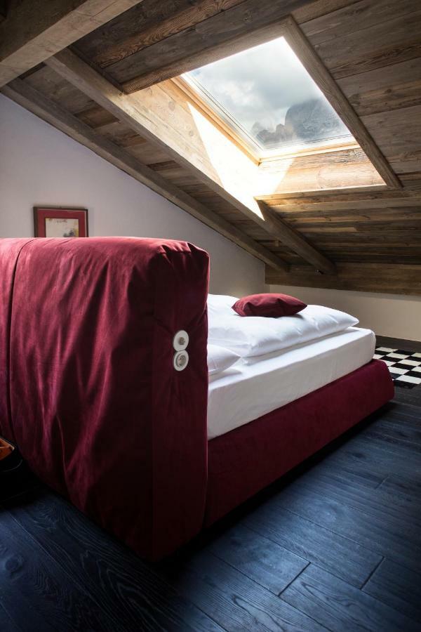 Romantik Hotel Turm Fiè Eksteriør billede